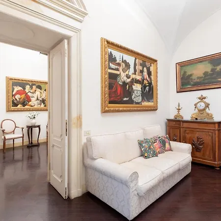 Iflat Spanish Steps Luxury And Historical Apt